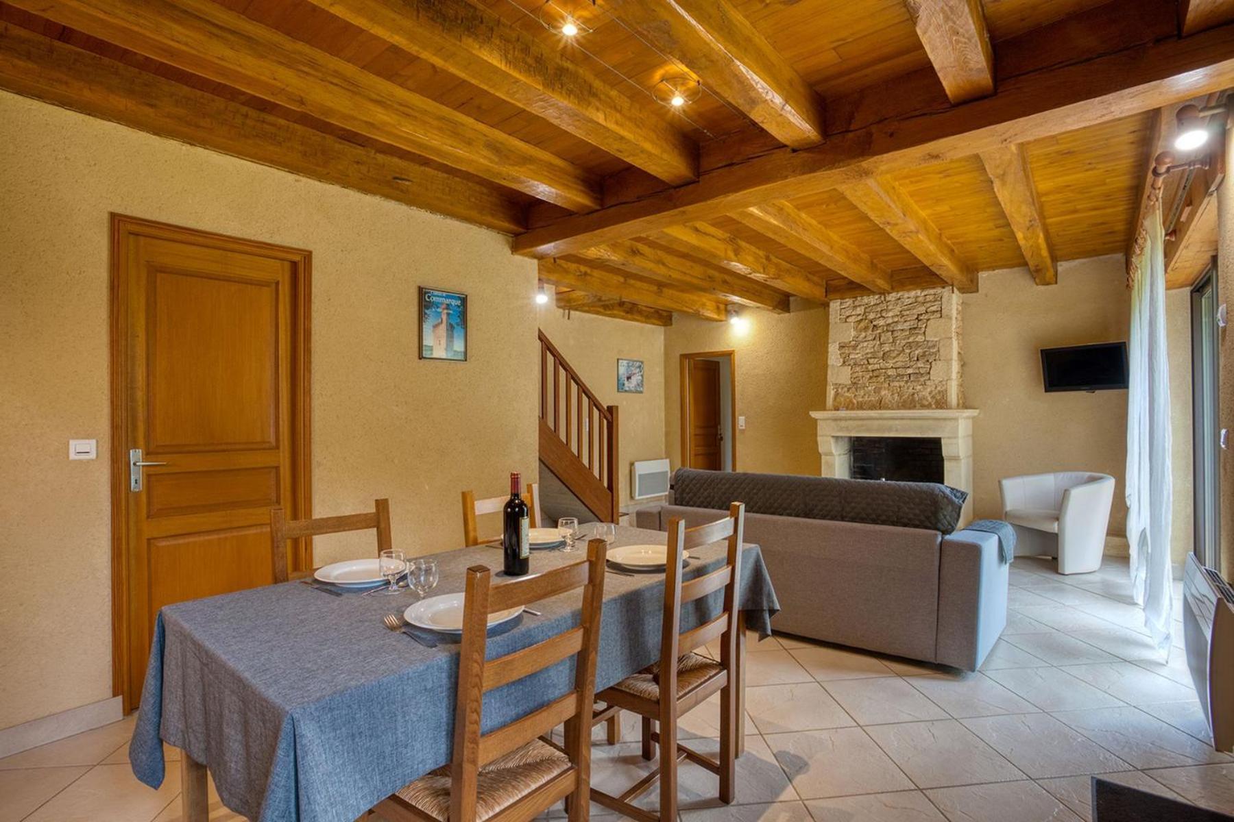 Combas Village De Gites Saint-Crepin-et-Carlucet Exterior photo